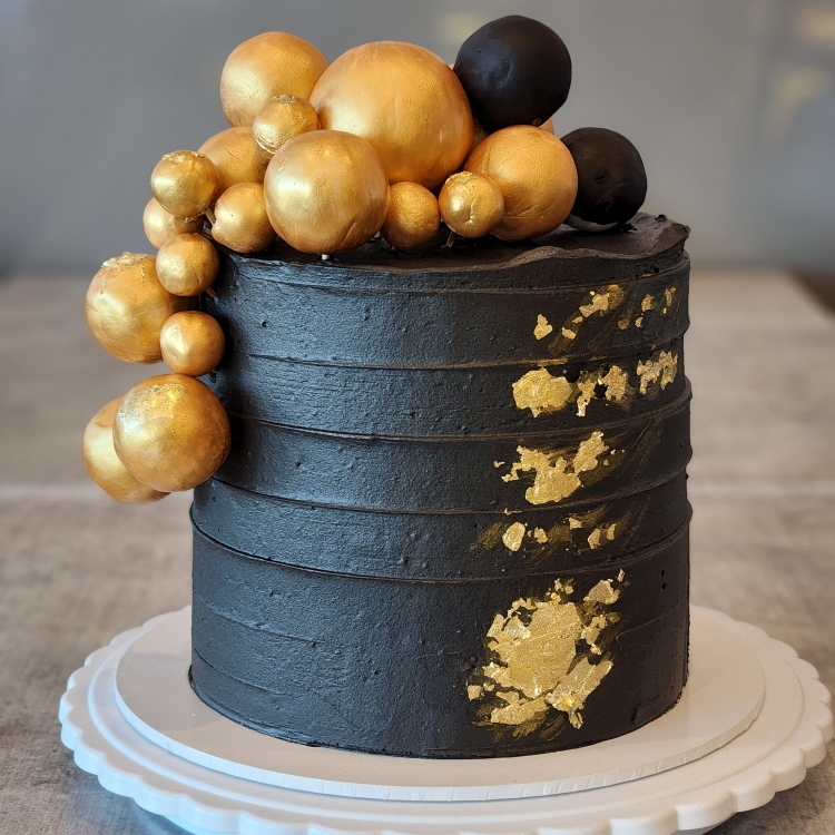 Engagement Cake Black